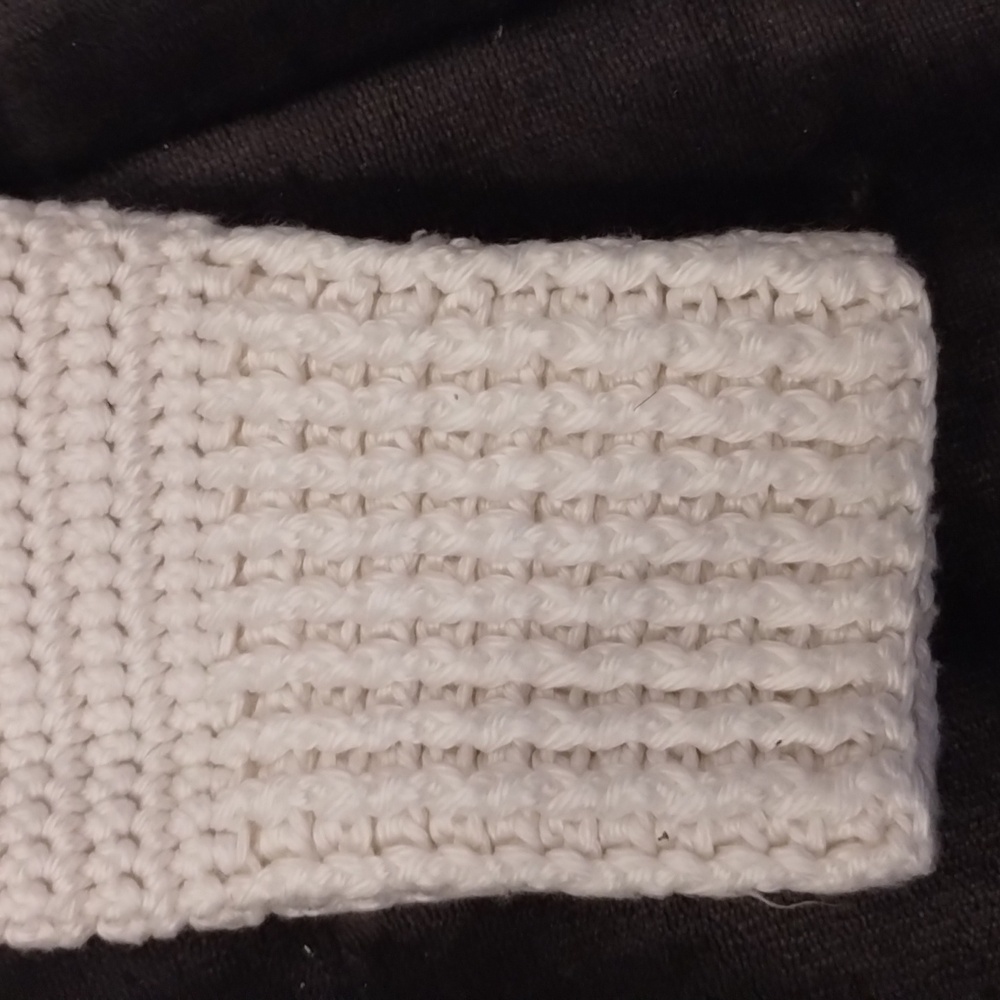 VINTAGE White Cable Knit Chunky Crew Sweater Unisex - Picture 7 of 11